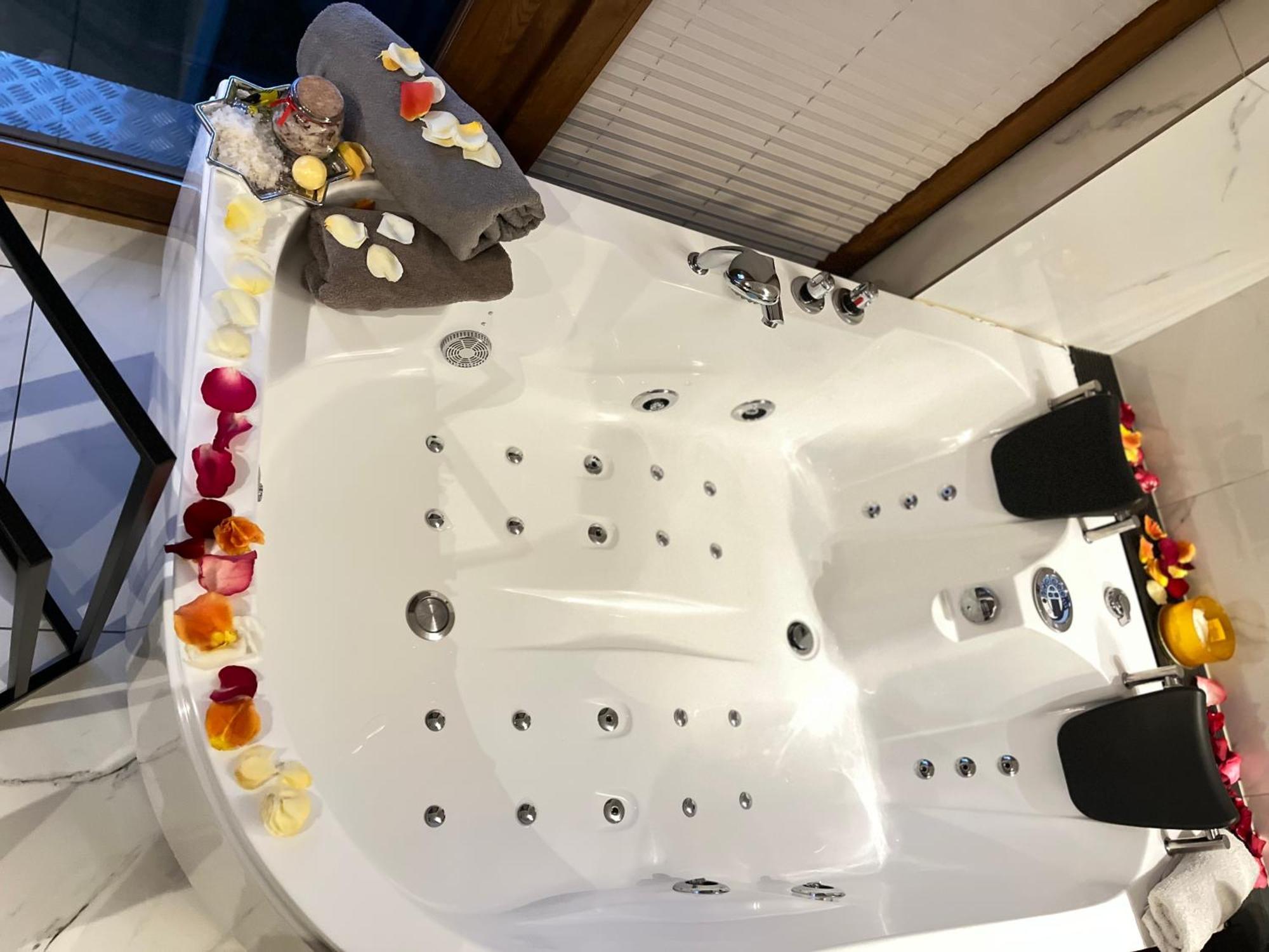 Jacuzzi Rakowicka Top Apartments Красков Екстериор снимка